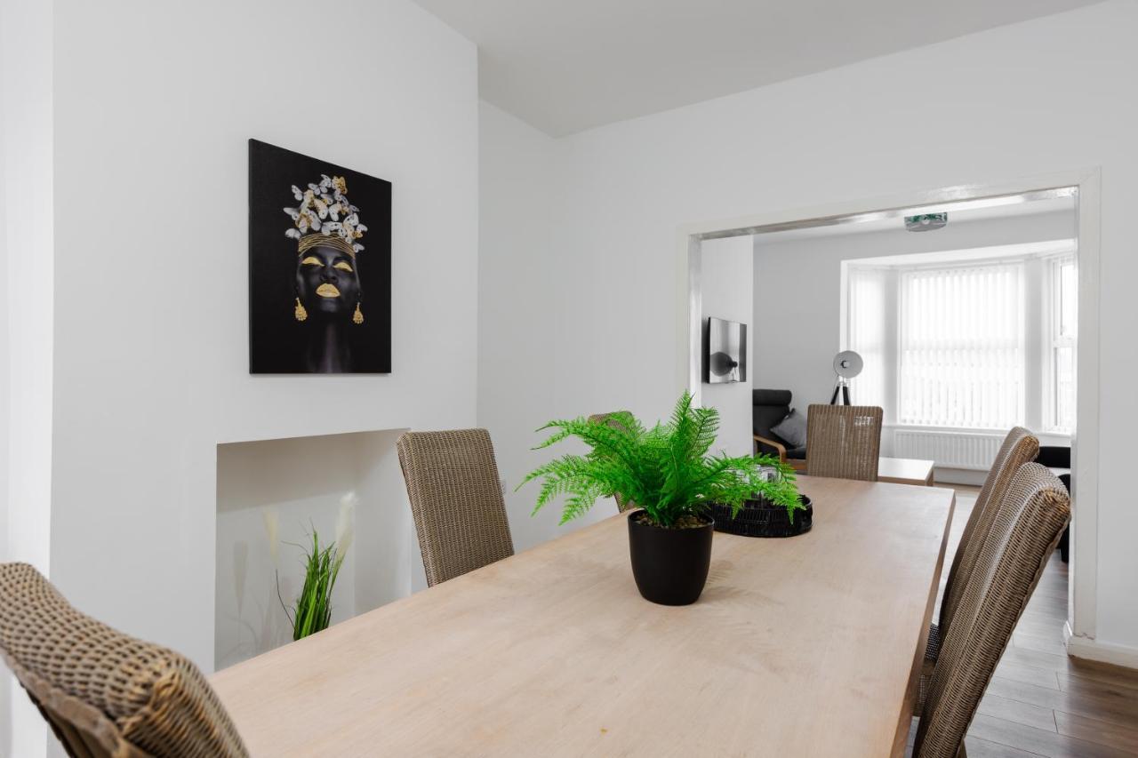 Clayton House - Spacious Home Near Etihad Stadium Manchester Buitenkant foto